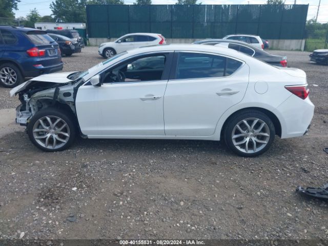 19UDE2F33NA002411 Acura Ilx Standard