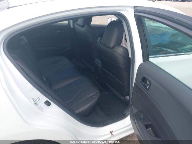 19UDE2F33NA002411 Acura Ilx Standard