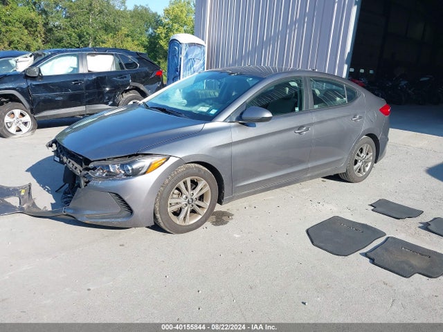 Hyundai ELANTRA SEL 2018 5NPD84LF3JH268501 Image 2