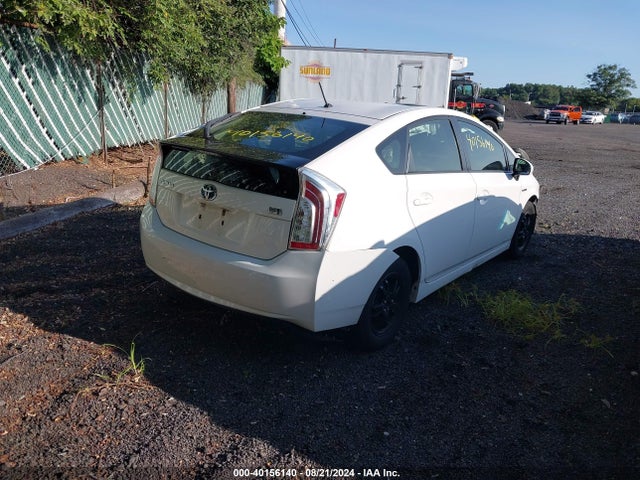 Toyota Prius Two 2014 JTDKN3DU8E1781442 Image 4