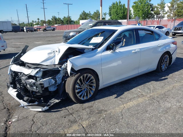 58AEA1C14RU040296 Lexus Es 300h Luxury