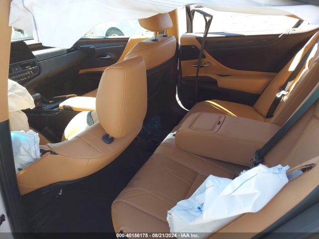 58AEA1C14RU040296 Lexus Es 300h Luxury