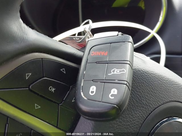 1C4RJFAG1KC635524 Jeep Grand Cherokee Laredo E 4x4