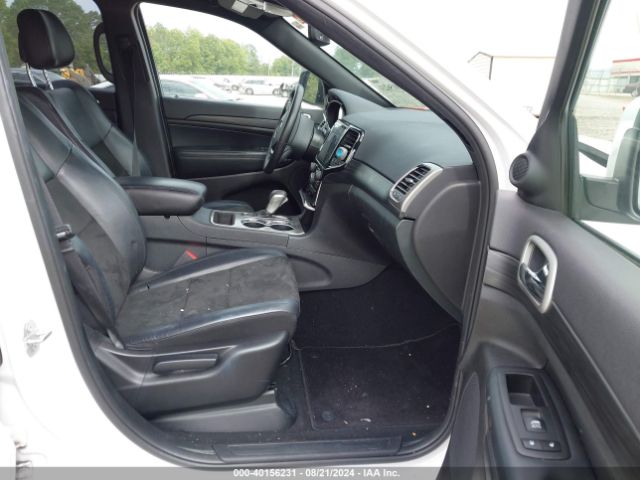 1C4RJFAG1KC635524 Jeep Grand Cherokee Laredo E 4x4