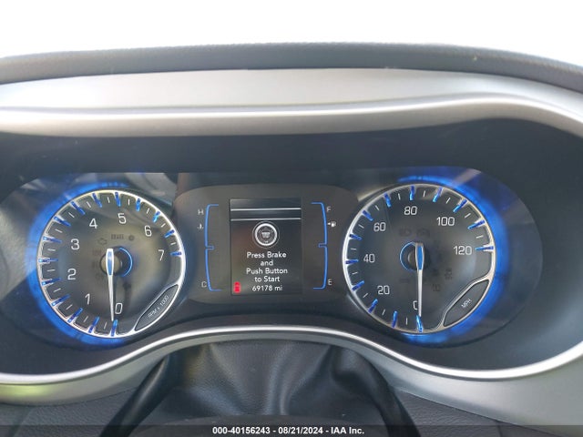 2C4RC1BG9LR232623 Chrysler Pacifica Touring L