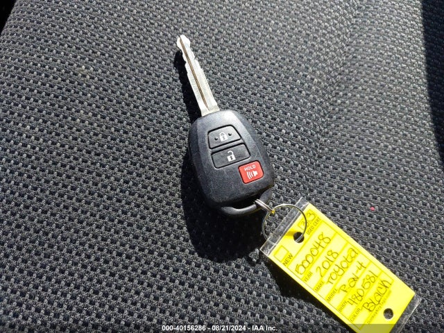 Toyota Rav4 Xle 2018 2T3WFREV1JW480581 Image 11