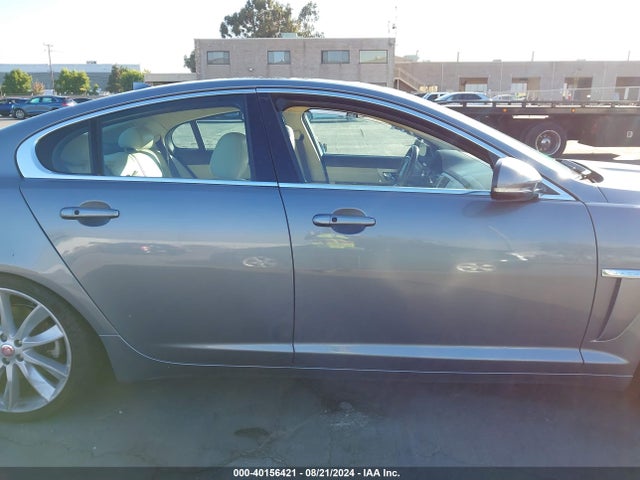 SAJWA0F72F8U61465 Jaguar Xf 3.0 Portfolio/3.0 Sport