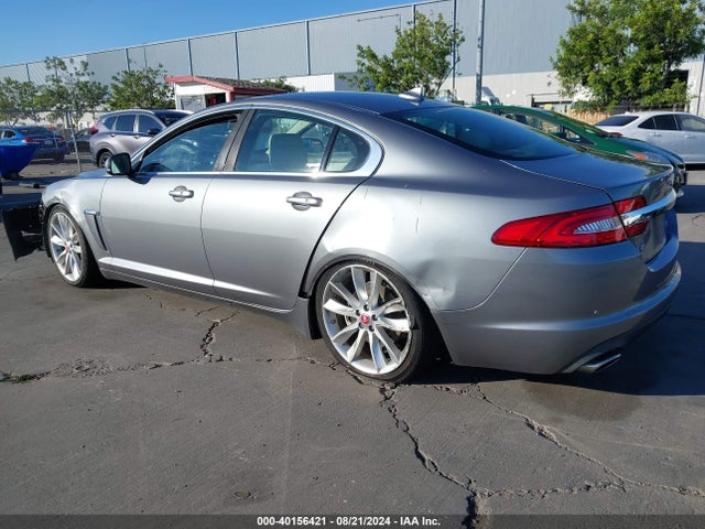 2015 JAGUAR XF SAJWA0F72F8U61465 Photo 2