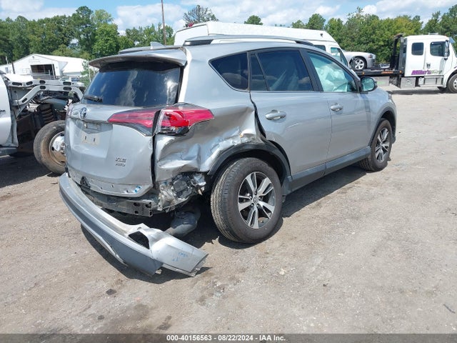 2T3RFREV4JW802076 Toyota Rav4 Xle