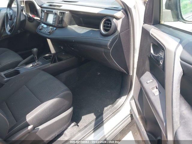 2T3RFREV4JW802076 Toyota Rav4 Xle