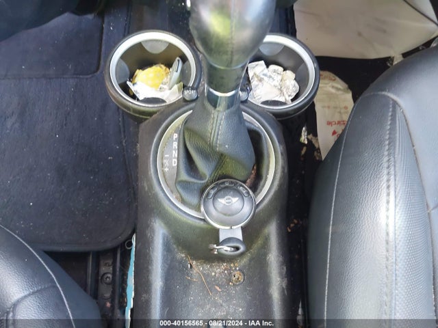 2011 MINI COOPER S WMWSV3C55BTY12847 Photo 10