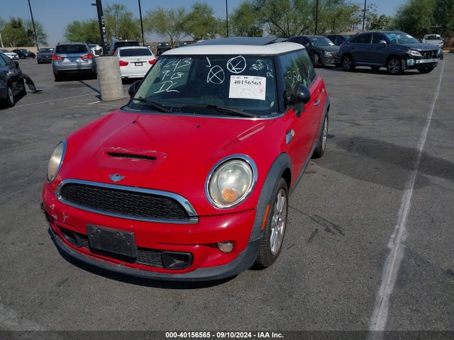 2011 MINI COOPER S WMWSV3C55BTY12847 Photo 1