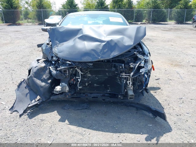 1C3CCCDG8FN570549 Chrysler 200 S