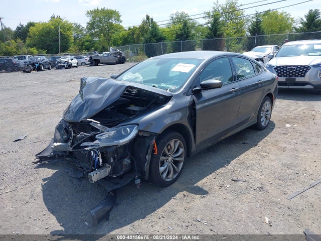 1C3CCCDG8FN570549 Chrysler 200 S