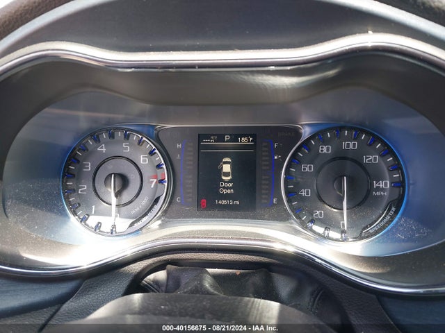 1C3CCCDG8FN570549 Chrysler 200 S
