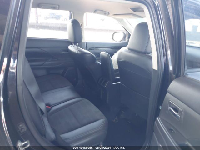 JA4AD3A36KZ046931 Mitsubishi Outlander Se