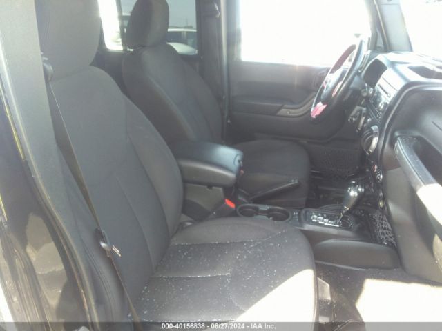 1C4HJWDG1JL899431 Jeep Wrangler Jk Unlimited Sport S 4x4