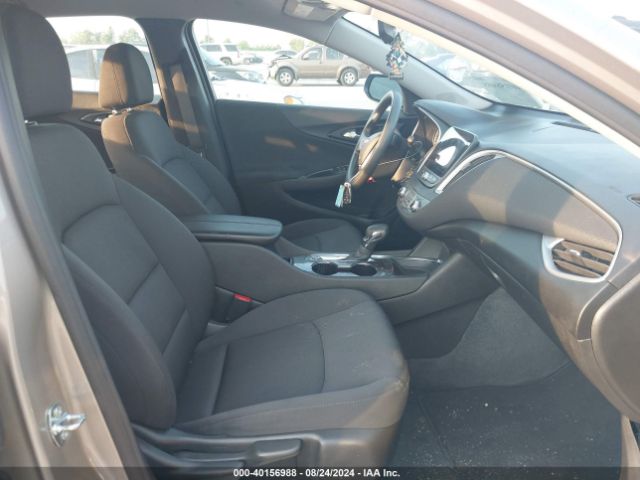 1G1ZD5ST0NF180528 Chevrolet Malibu Fwd Lt