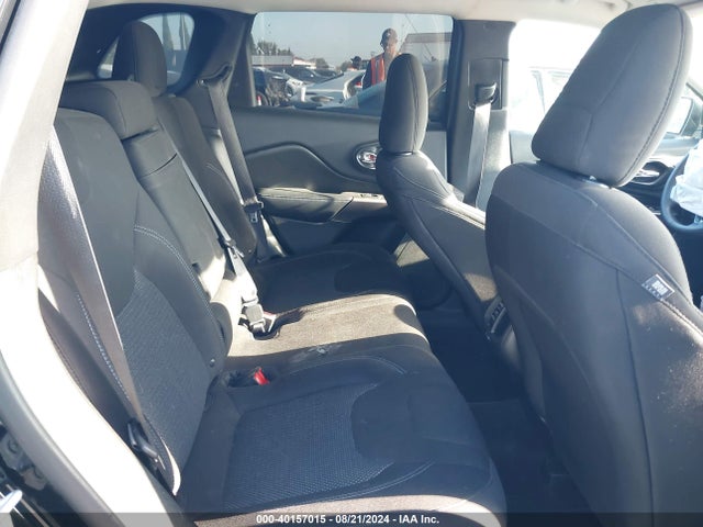 1C4PJLCB7KD249417 Jeep Cherokee Latitude Fwd