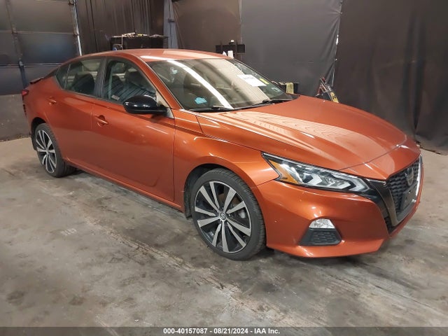 2019 1N4BL4CW1KC147975 main image