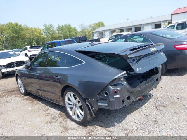 2022 AUDI A7 SPORTBACK WAUU2BF26NN050165 Photo 2
