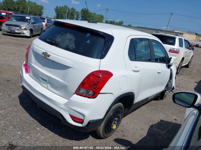 KL7CJKSB1JB574100 Chevrolet TRAX LS