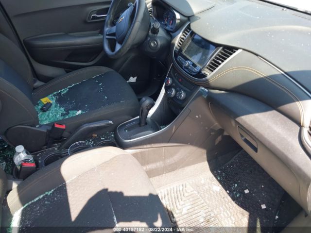 KL7CJKSB1JB574100 Chevrolet TRAX LS