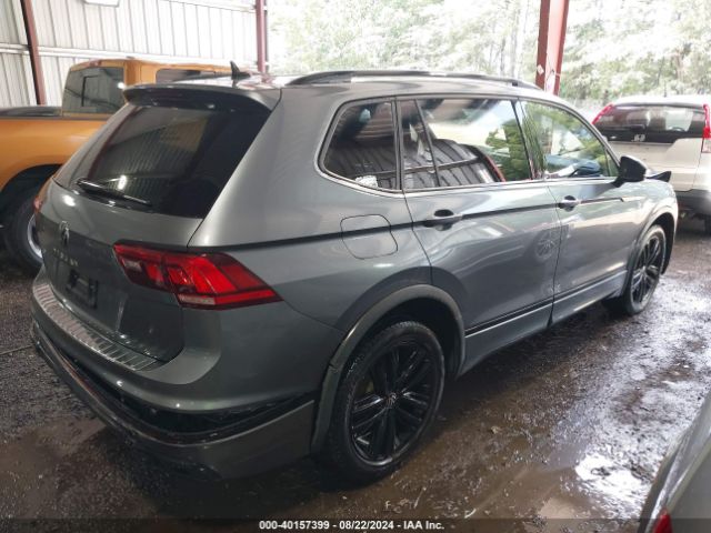3VVCB7AX5NM037742 Volkswagen Tiguan 2.0t Se R-line Black