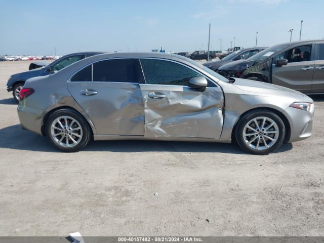 WDD3G4EB4LW041667 Mercedes-Benz A 220