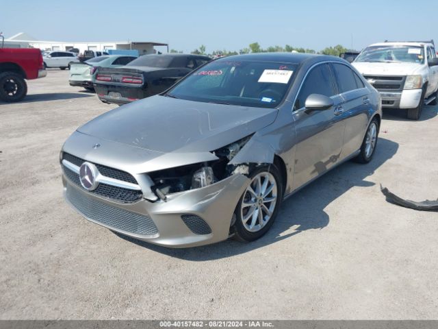 WDD3G4EB4LW041667 Mercedes-Benz A 220
