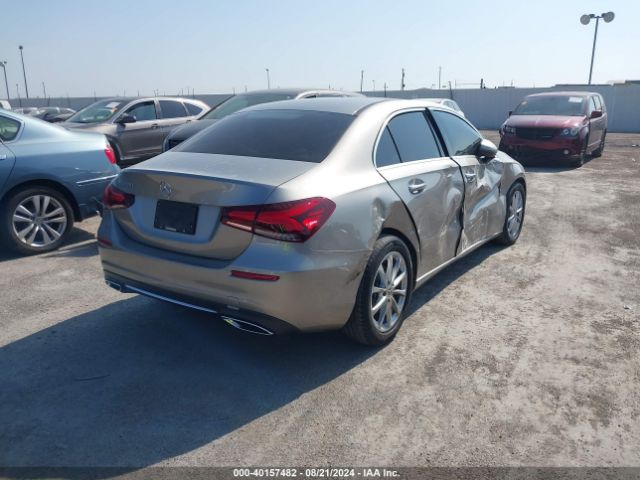 WDD3G4EB4LW041667 Mercedes-Benz A 220