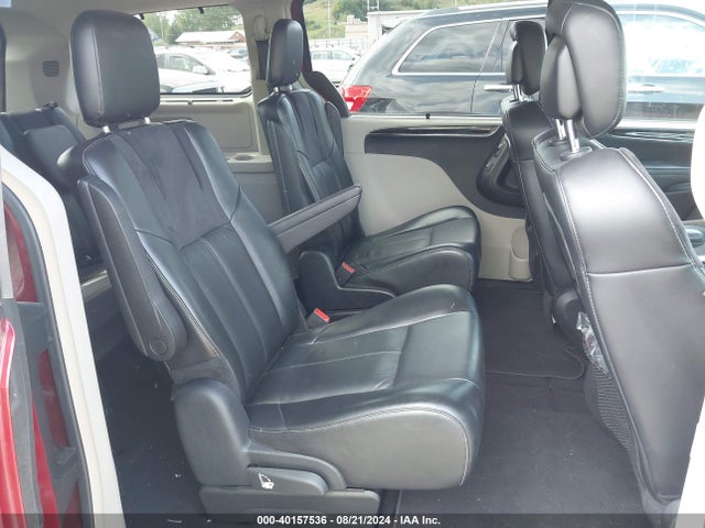 2C4RC1GG4ER169684 Chrysler Town & Country Limited