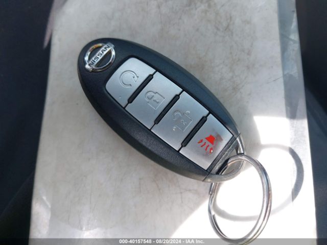 5N1AT2MV8HC759336 Nissan ROGUE SV