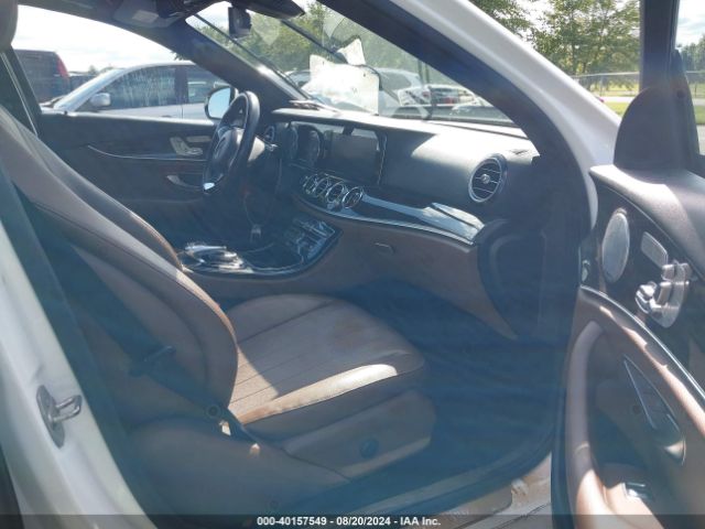 WDDZF4KBXHA061671 Mercedes-Benz E 300 4matic