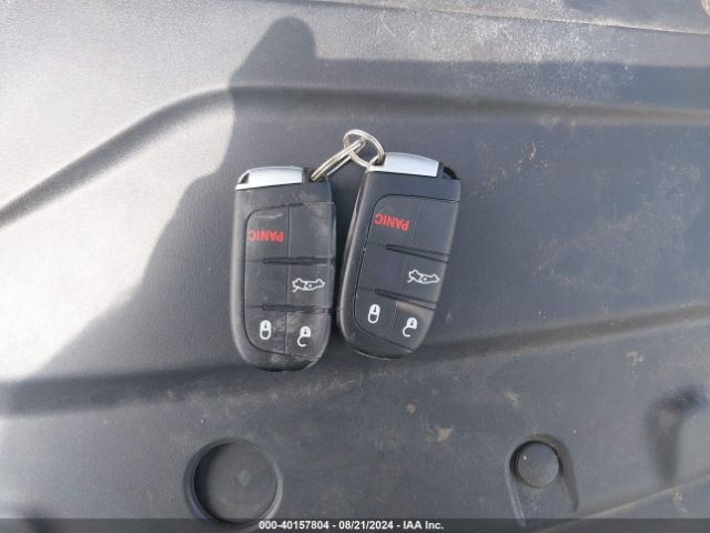 1C3CCCFB3HN512529 Chrysler 200 LX