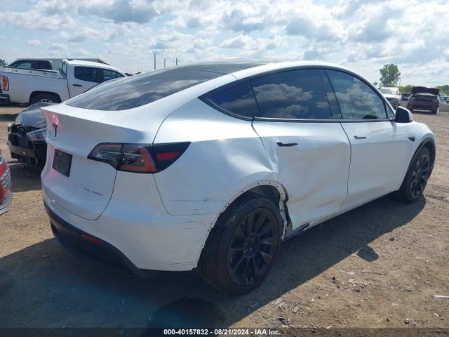 2021 TESLA MODEL Y 5YJYGDEE0MF295795 Photo 3