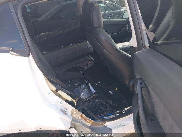 2021 TESLA MODEL Y 5YJYGDEE0MF295795 Photo 7