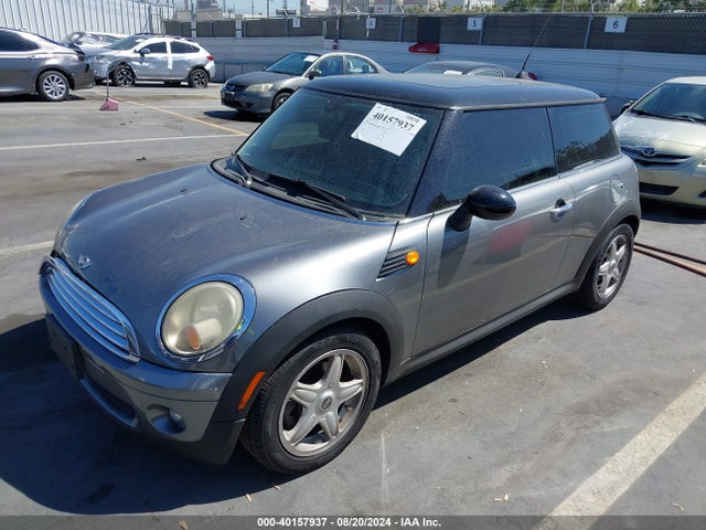 2010 MINI COOPER WMWMF3C50ATZ61493 Photo 1