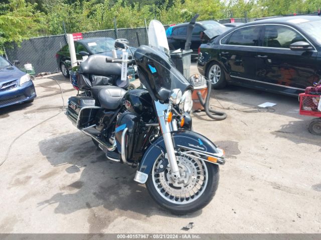 2013 HARLEY-DAVIDSON FLHTCU 1HD1FCM11DB672102