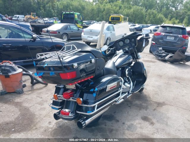 2013 HARLEY-DAVIDSON FLHTCU 1HD1FCM11DB672102 Photo 3