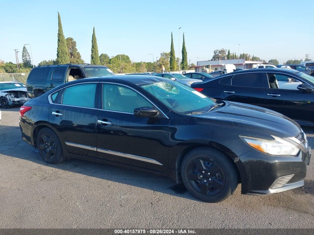 Nissan Altima 2.5 S 2016 1N4AL3AP8GC111919 Image 13