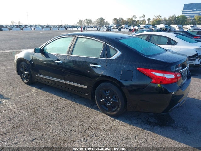 Nissan Altima 2.5 S 2016 1N4AL3AP8GC111919 Image 3