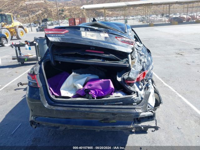 5XXGT4L34JG232474 KIA Optima S