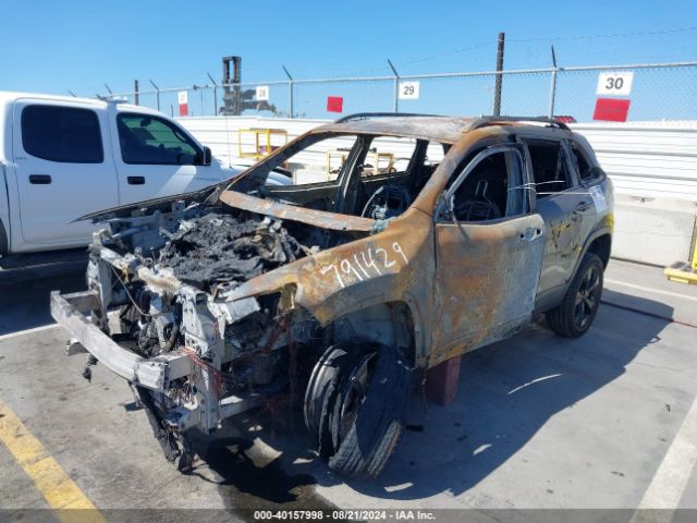 1C4PJLLB2KD338795 Jeep Cherokee Altitude Fwd