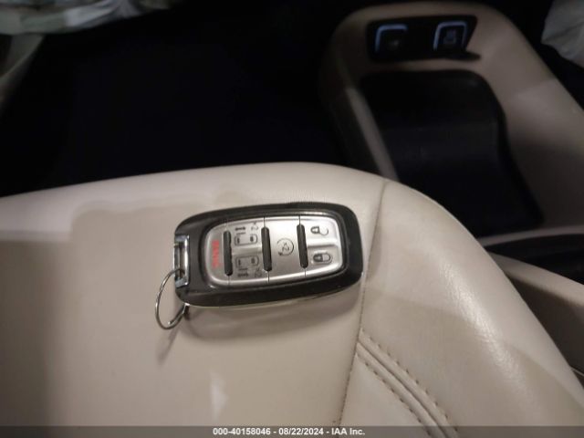 2C4RC1DG0MR545820 Chrysler Voyager Lxi
