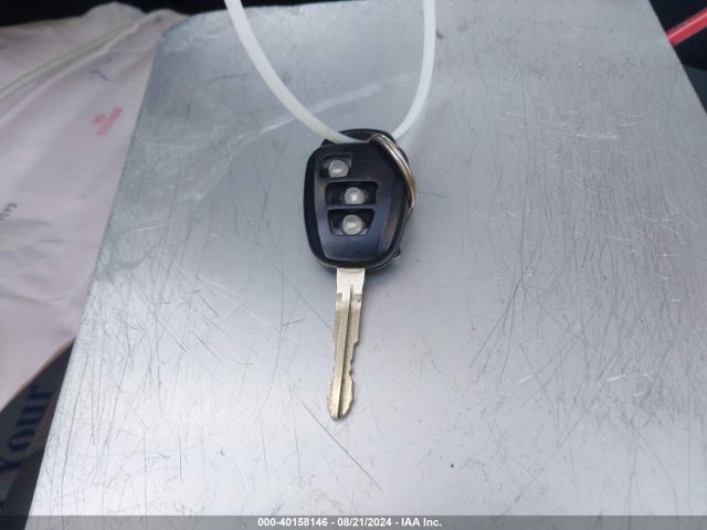 JTDKDTB31G1139001 Toyota Prius C Two