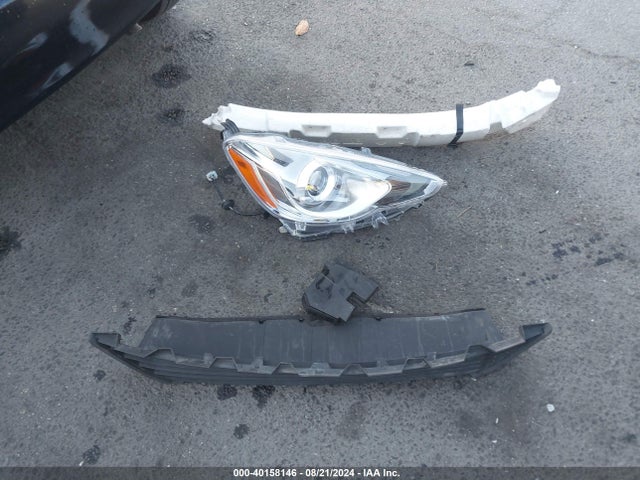 JTDKDTB31G1139001 Toyota Prius C Two