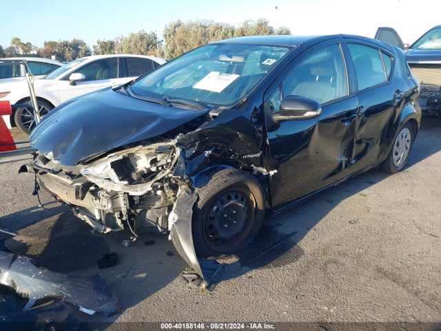 JTDKDTB31G1139001 Toyota Prius C Two