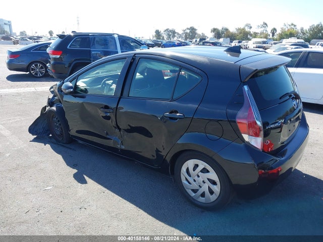 JTDKDTB31G1139001 Toyota Prius C Two