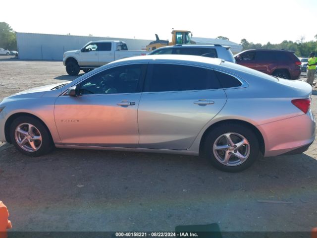 1G1ZC5ST7HF241218 Chevrolet Malibu 1fl